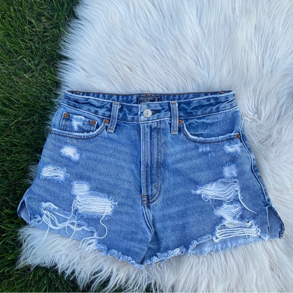 Abercrombie & Fitch annie high rise festival distressed jean shorts 25 / 0 - Picture 4 of 7